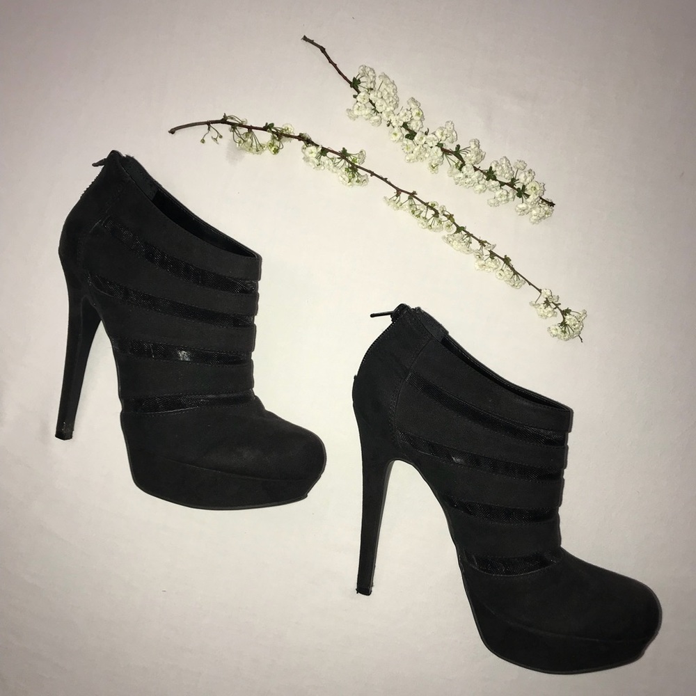 Jessica Simpson heels